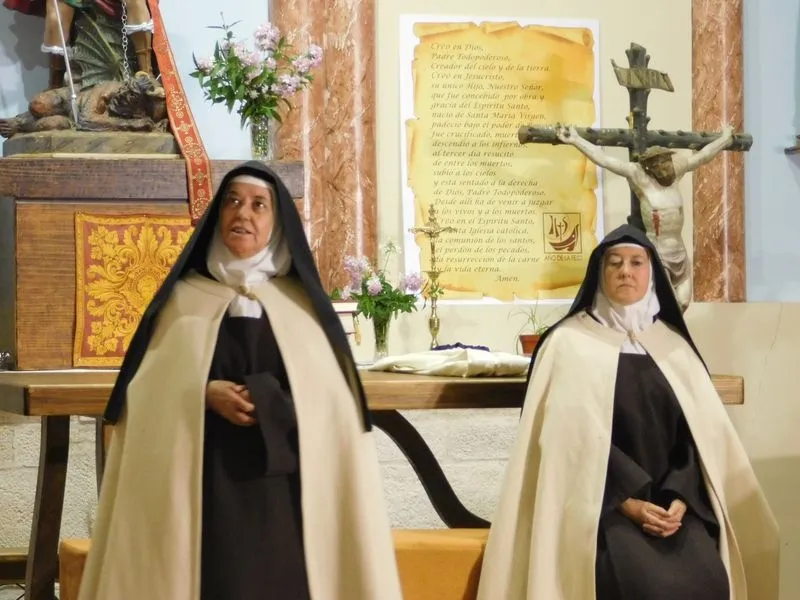 Foto 6 - Los vecinos de Santiz reciben a &lsquo;Teresa, la jardinera de la luz&rsquo; en San Miguel Arc&aacute;ngel&nbsp;  