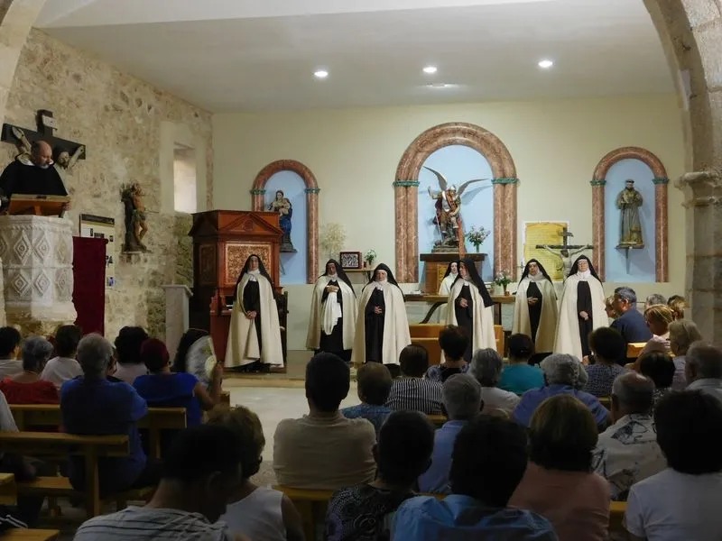 Foto 5 - Los vecinos de Santiz reciben a &lsquo;Teresa, la jardinera de la luz&rsquo; en San Miguel Arc&aacute;ngel&nbsp;  