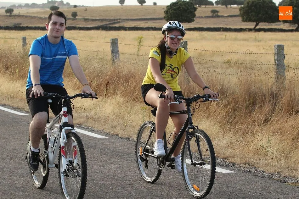 Foto 5 - Medio centenar de personas participa en la XXII Vuelta Ciclista