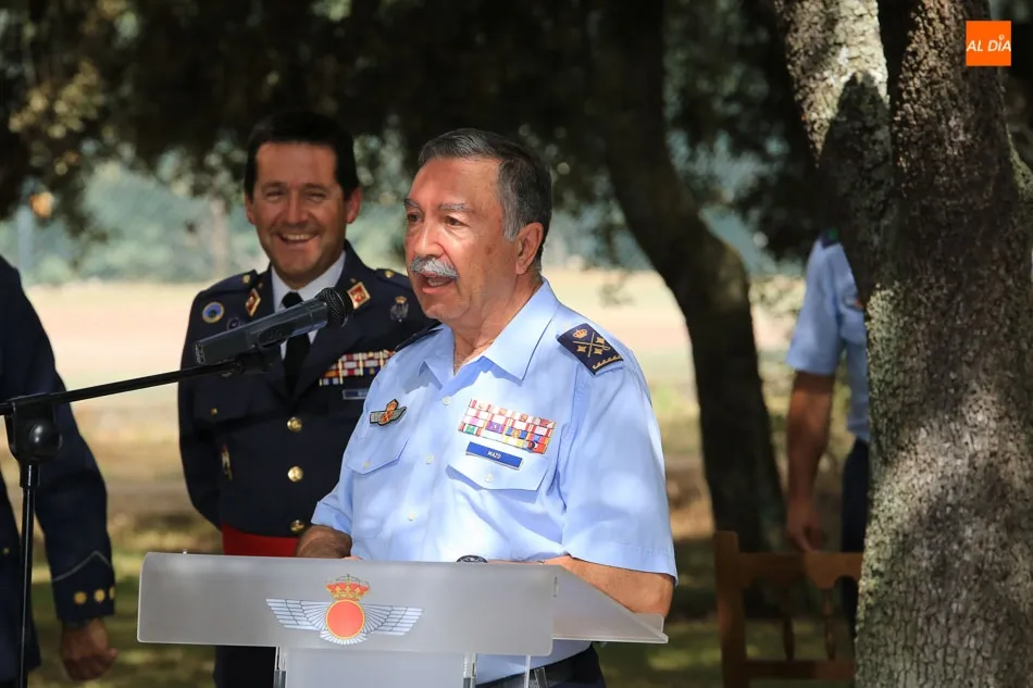 Foto 5 - Impulsar la Escuela de Veh&iacute;culos A&eacute;reos No Tripulados, entre los objetivos del nuevo jefe de la...