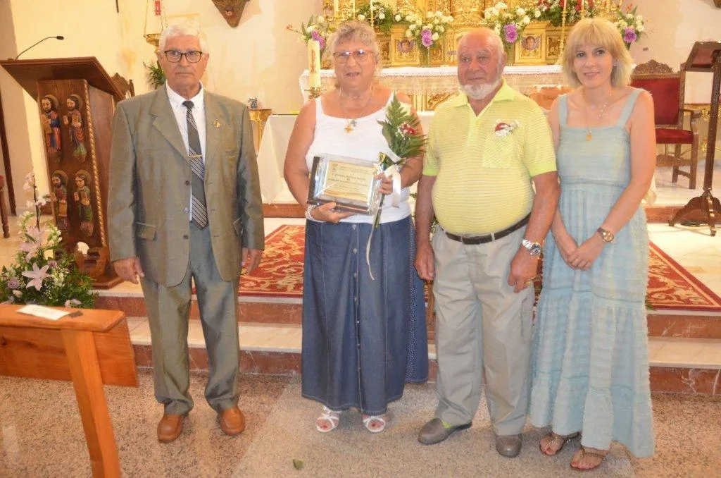 Foto 4 - Un total de 37 matrimonios festejan sus Bodas de Oro en la gran reuni&oacute;n de mayores de la comarca  