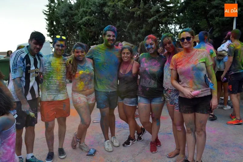Foto 8 - Color y diversi&oacute;n a partes iguales protagonizan una ambientada II Color Race en R&aacute;gama