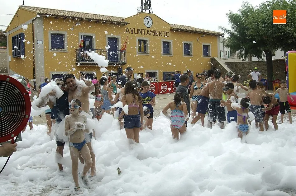Foto 2 - Ni&ntilde;os y j&oacute;venes, protagonistas en las horas finales de las fiestas de Serradilla del Llano  