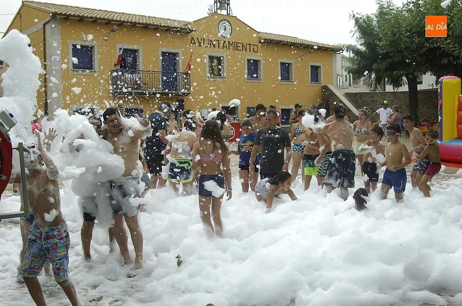 Foto 3 - Ni&ntilde;os y j&oacute;venes, protagonistas en las horas finales de las fiestas de Serradilla del Llano  