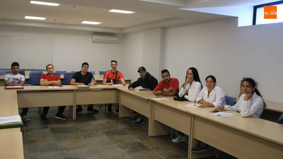 Foto 4 - La Diputaci&oacute;n forma a 15 j&oacute;venes en &lsquo;Limpieza de superficies y mobiliario en edificios y...