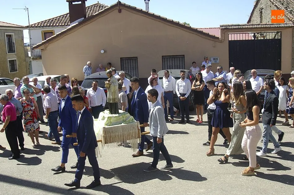 Foto 5 - Los quintos procesionan a San Cayetano en El Sahugo  