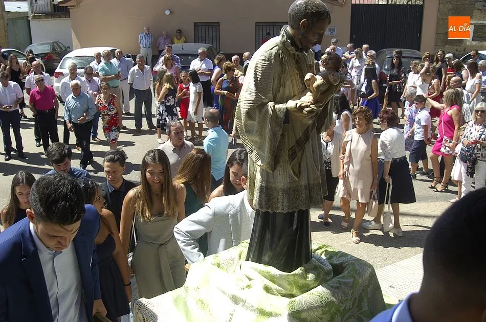 Foto 4 - Los quintos procesionan a San Cayetano en El Sahugo  