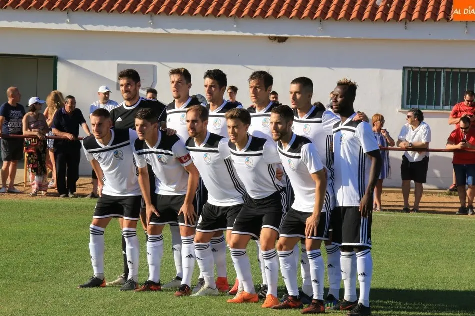 Foto 4 - El Salamanca UDS se estrena en Galindo ante una enorme expectaci&oacute;n
