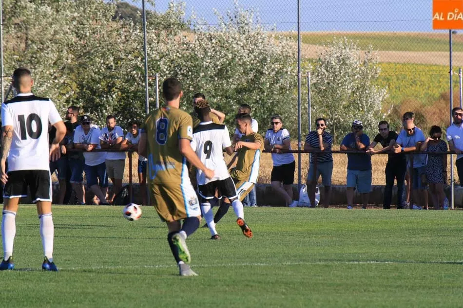 Foto 10 - El Salamanca UDS deja buenos detalles y mucha expectaci&oacute;n en Galindo (0-3)  