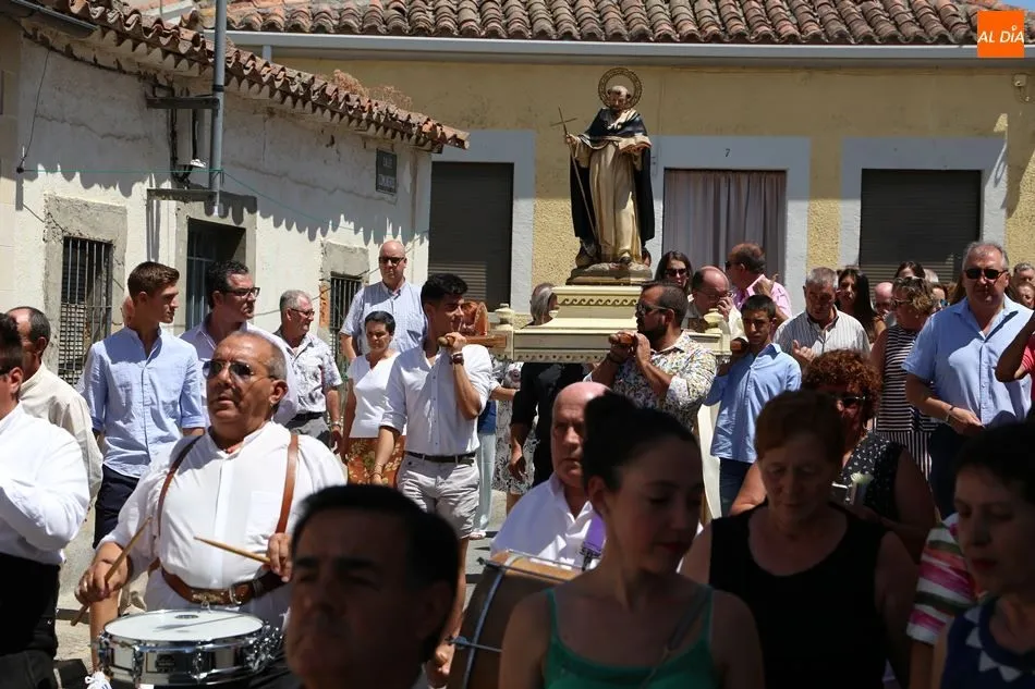 Foto 2 - Encinas de Abajo da inicio a sus fiestas