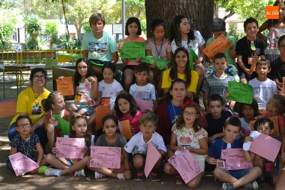 Foto 4 - Los mayores de &lsquo;Una Glorieta de Rechupete&rsquo; terminan de degustar su men&uacute;  