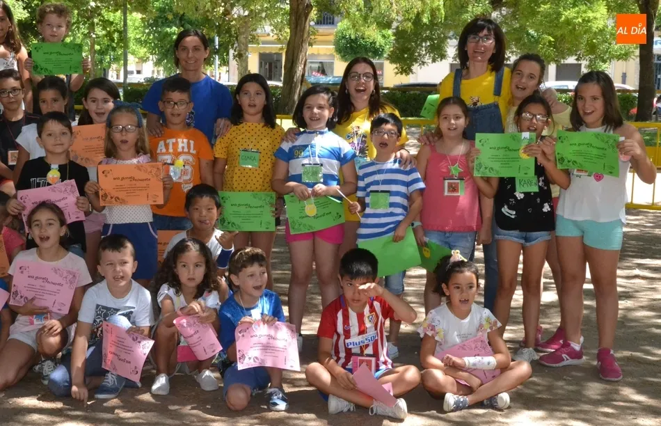 Foto 6 - Los mayores de &lsquo;Una Glorieta de Rechupete&rsquo; terminan de degustar su men&uacute;  