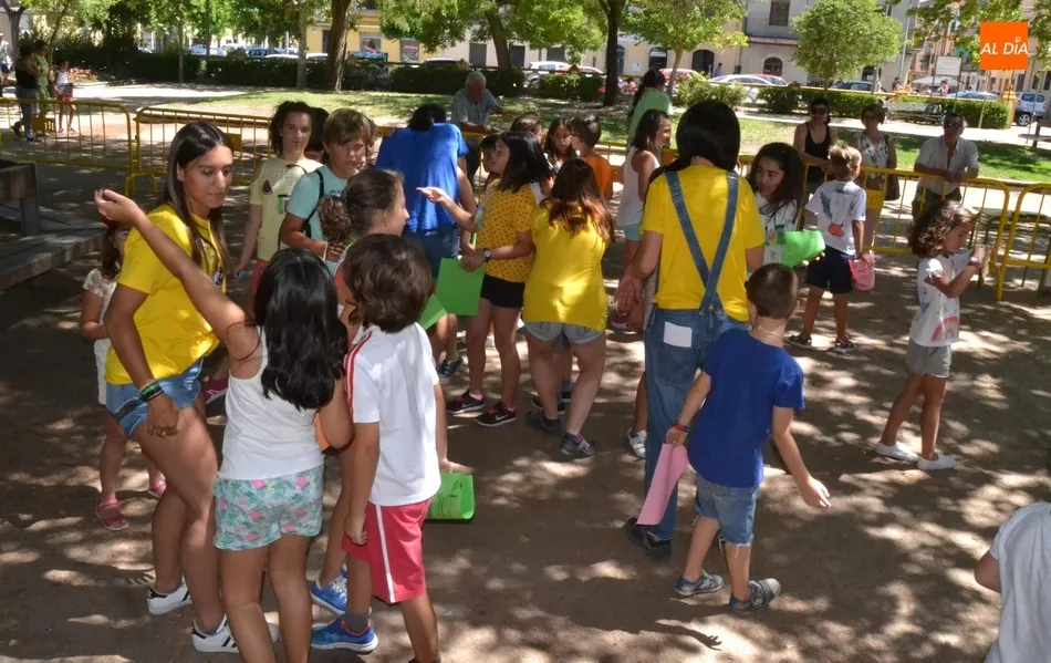 Foto 2 - Los mayores de &lsquo;Una Glorieta de Rechupete&rsquo; terminan de degustar su men&uacute;  