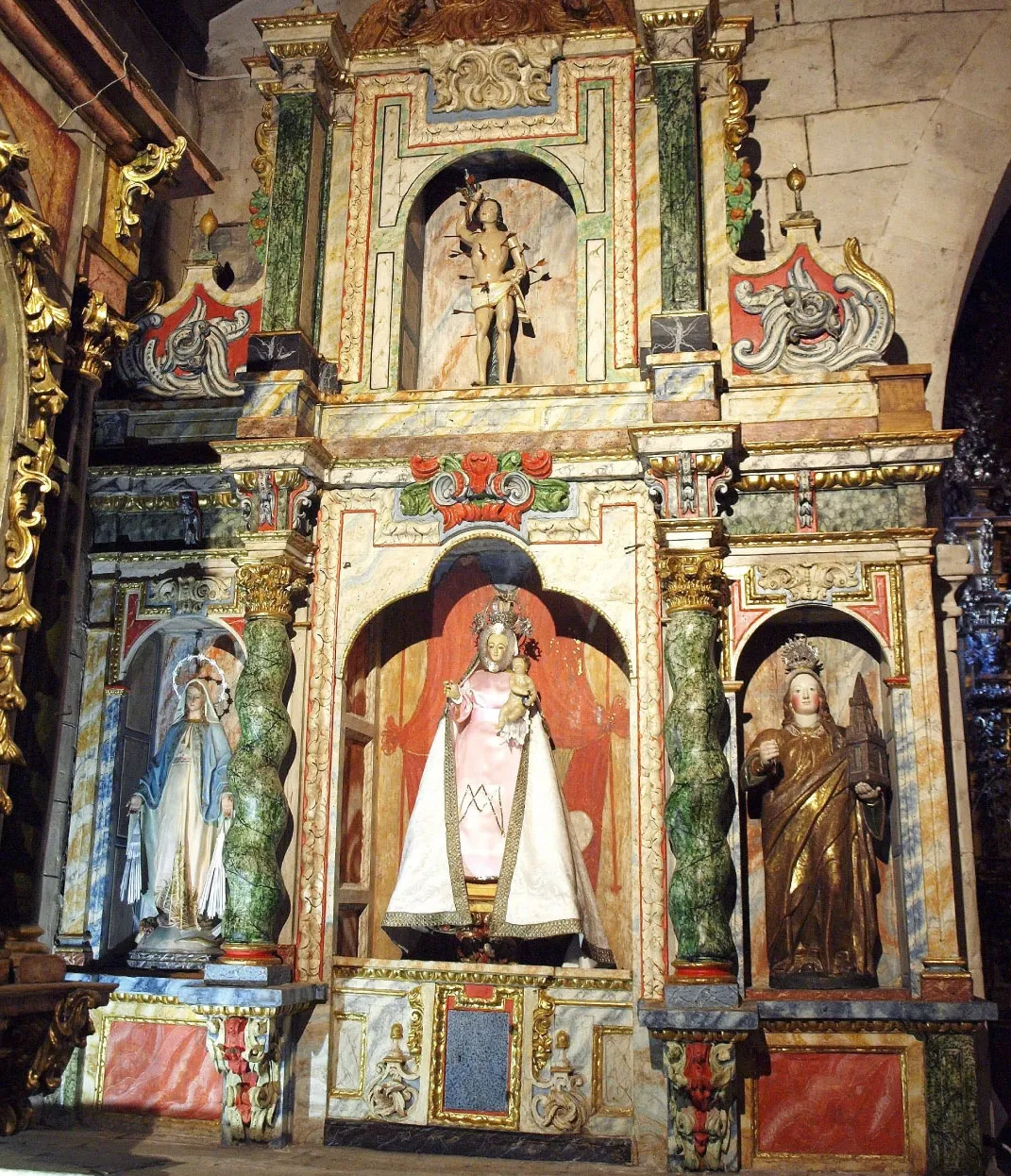 Foto 3 - La iglesia de Calzada de Valdunciel exhibir&aacute; la restauraci&oacute;n de sus retablos laterales  