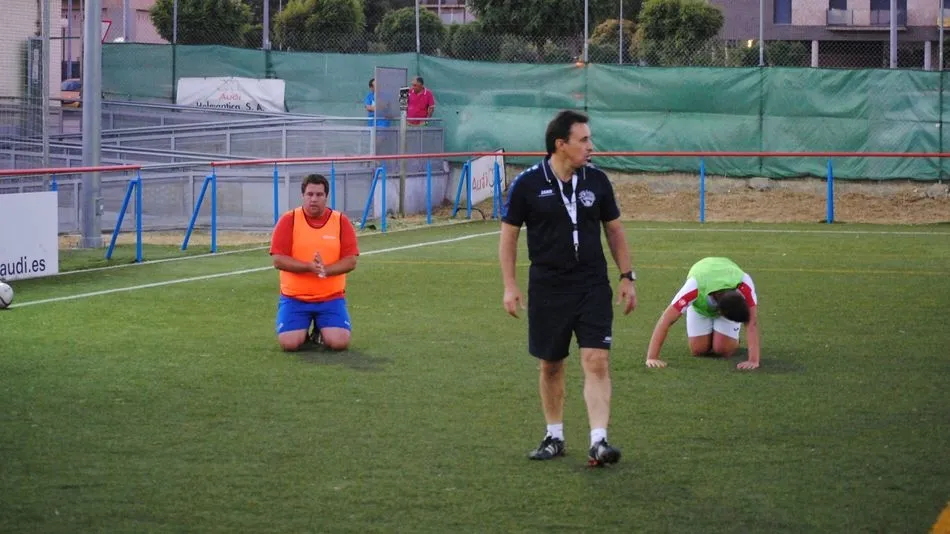 Foto 2 - El Hergar Camelot realiza ya sus primeros entrenamientos en el Neme