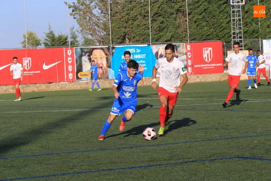 Foto 2 - El Santa Marta estrena su casillero de victorias esta temporada ante el Villaralbo (1-0)