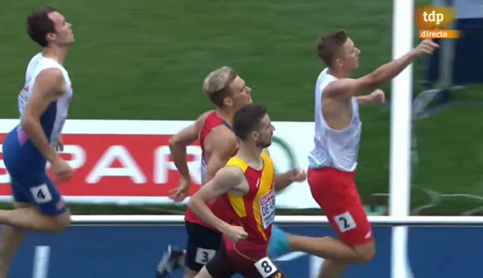 Llegada a meta de la serie de Álvaro de Arriba