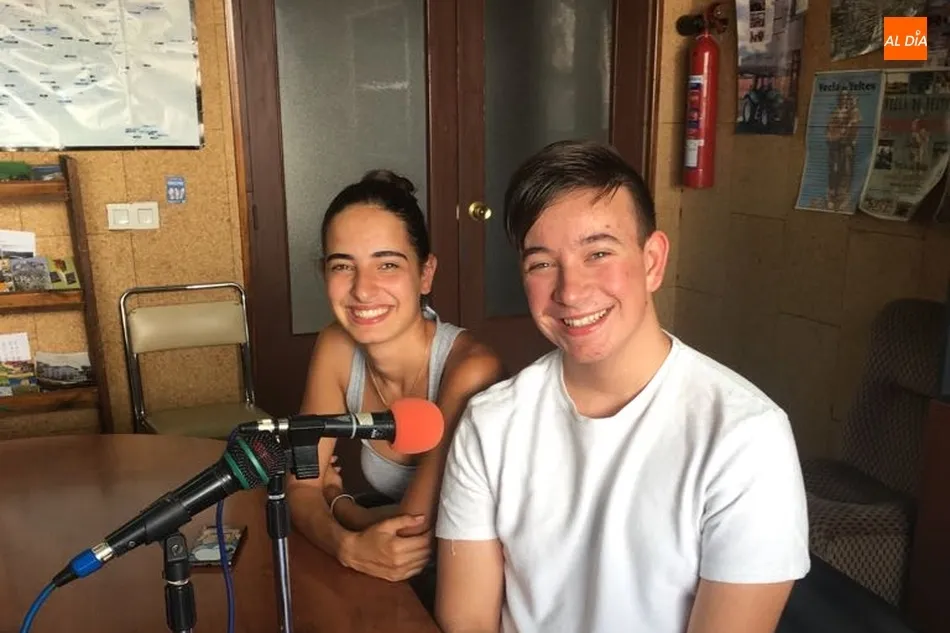 Foto 5 - La radio municipal aborda el pasado y presente de las Ferias y Fiestas en honor a la Virgen del...