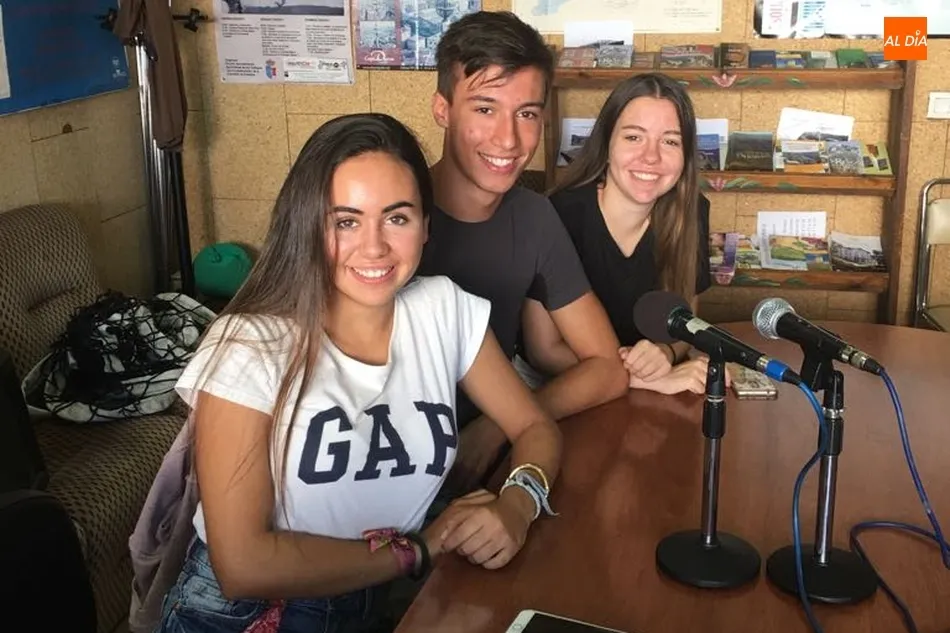 Foto 4 - La radio municipal aborda el pasado y presente de las Ferias y Fiestas en honor a la Virgen del...