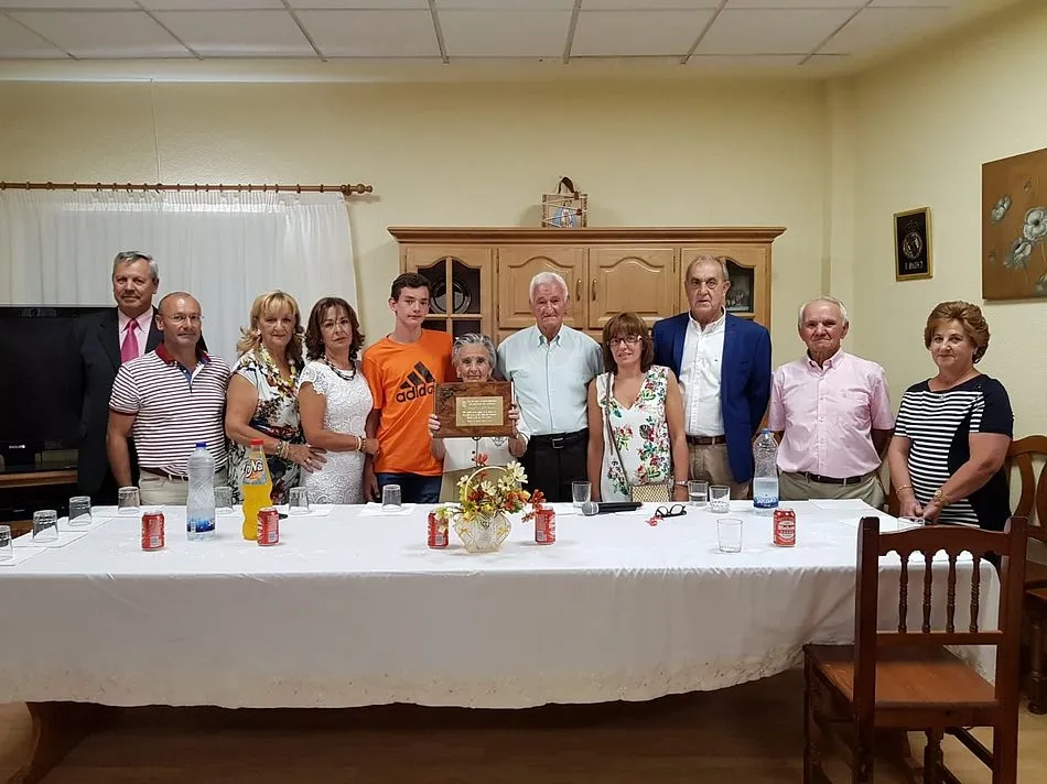 Los mayores disfrutan de su jornada veraniega