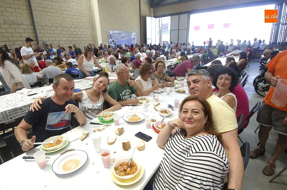 El Sahugo emprende la recta final de sus fiestas en torno a la mesa  