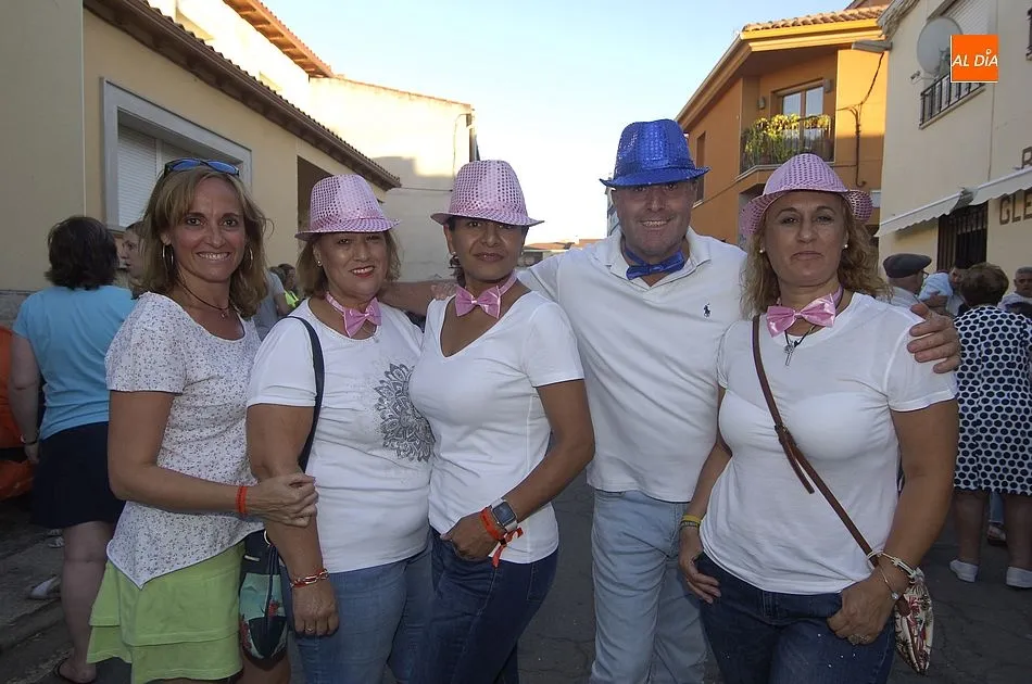 Foto 2 - El Bod&oacute;n estalla en fiestas con el preg&oacute;n de Sebasti&aacute;n Guti&eacute;rrez rodeado de incontables...