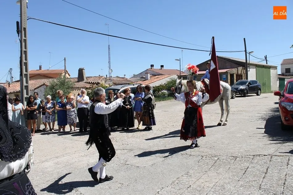 Foto 8 - Bailes y tradici&oacute;n en honor a San Lorenzo en Roll&aacute;n