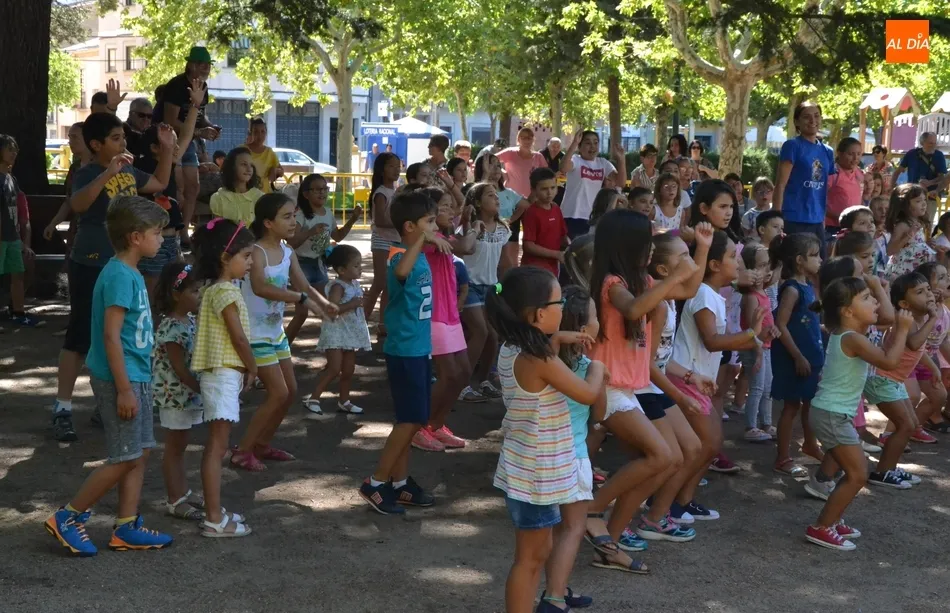 Foto 8 - Una Glorieta de Rechupete llega a su conclusi&oacute;n con una sesi&oacute;n de zumba  