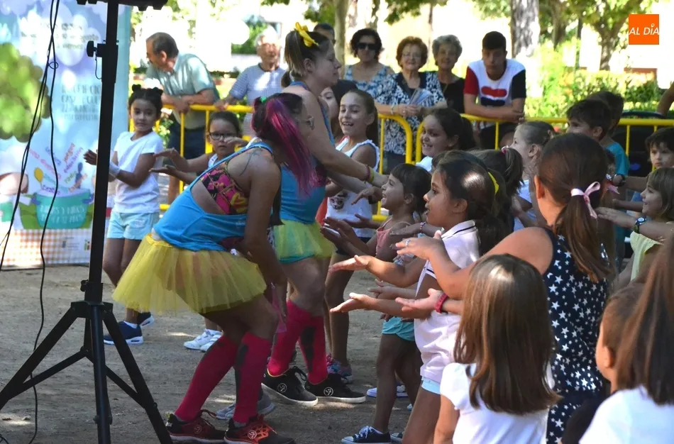 Foto 2 - Una Glorieta de Rechupete llega a su conclusi&oacute;n con una sesi&oacute;n de zumba  