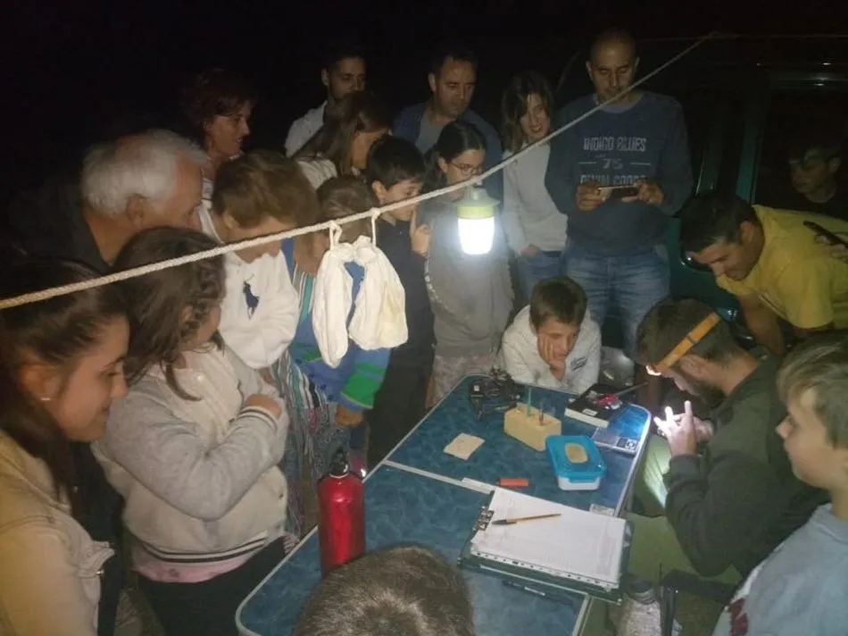 Gran cantidad de vecinos se interesó por los murciélagos