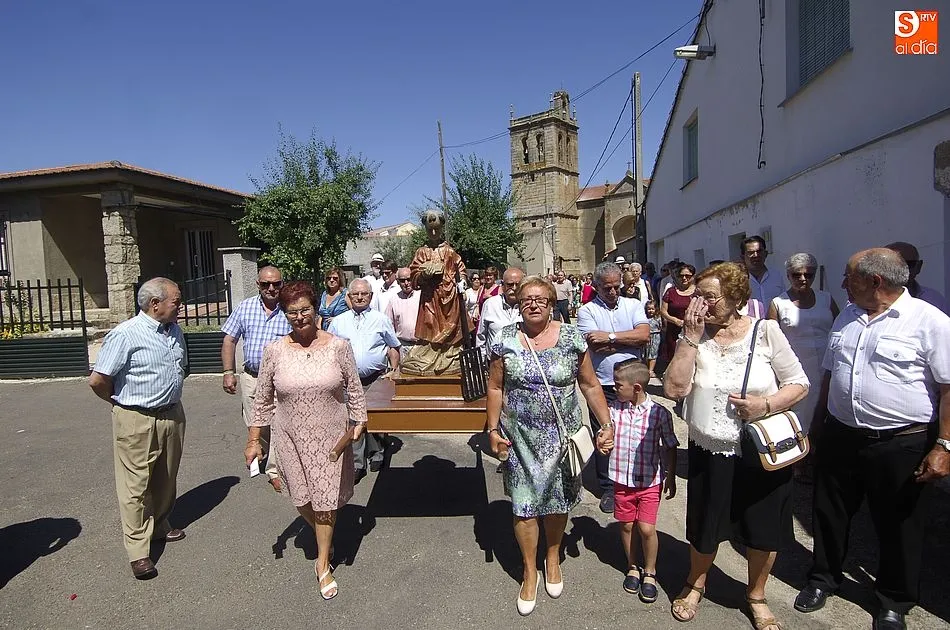 Solemne procesión de San Lorenzo por las calles de El Bodón | Fotos Adrián Martín
