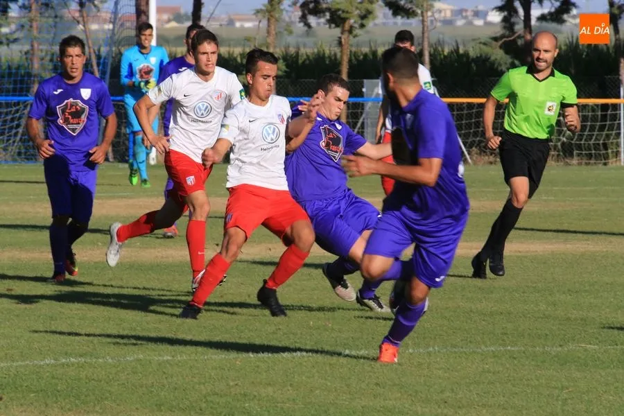 Santa Marta contra el CD Ribert en el tercer encuentro de pretemporada / Foto: Alberto Martín.
