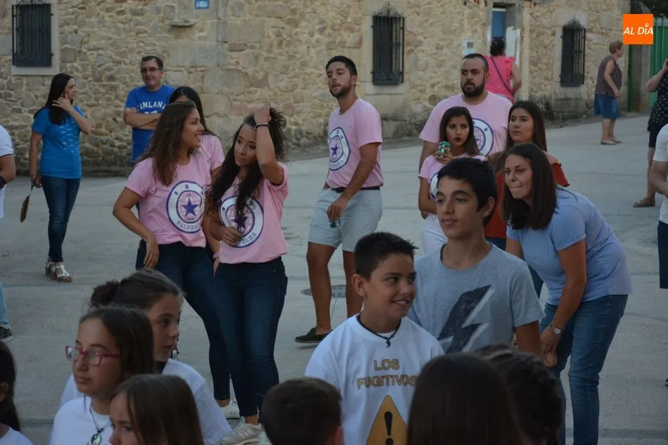 Foto 4 - Los ni&ntilde;os inauguran las fiestas de Saldeana con un entra&ntilde;able preg&oacute;n reivindicativo de la vida...