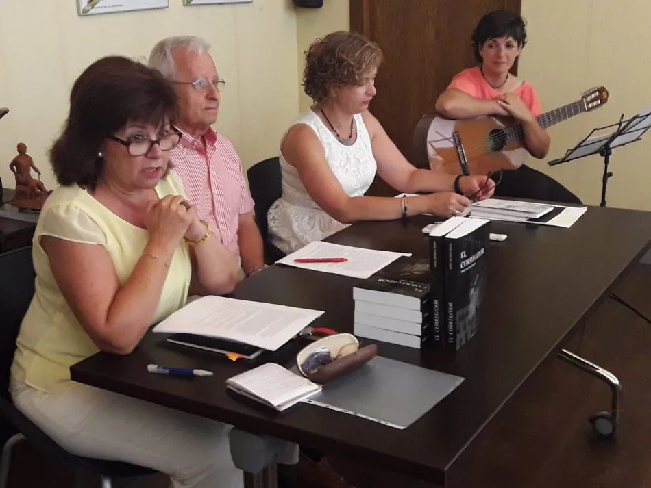 Foto 5 - &lsquo;Escribir la tierra&rsquo;, novela, poes&iacute;a y acompa&ntilde;amiento musical en la Casa del Parque Arribes...