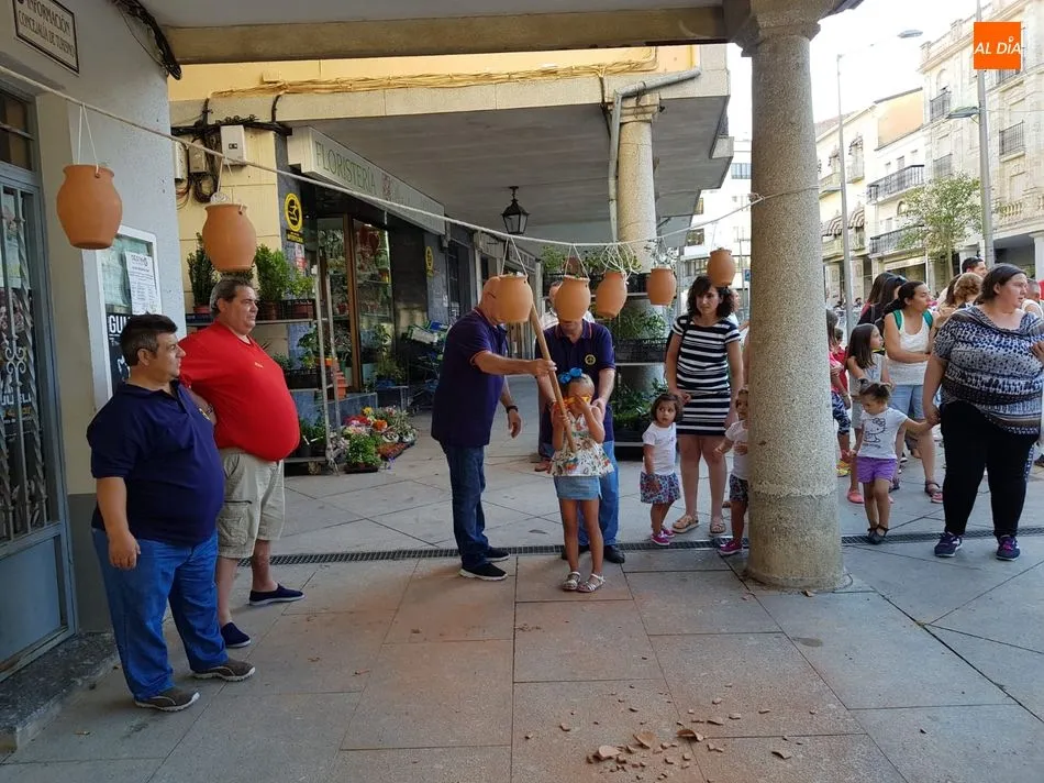Foto 6 - La Pradera cumple con su cita l&uacute;dica como previa de los festejos