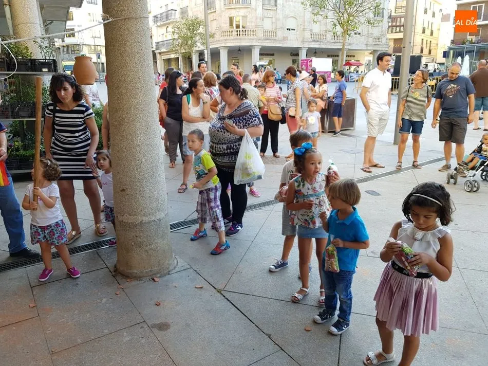 Foto 2 - La Pradera cumple con su cita l&uacute;dica como previa de los festejos