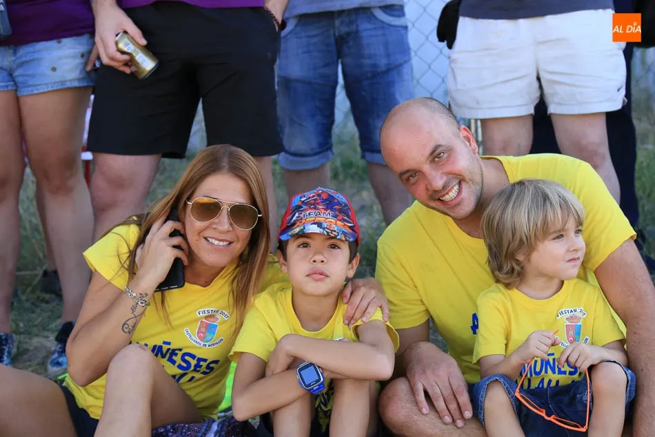 Foto 11 - Castellanos de Moriscos celebra&nbsp;con intensidad sus fiestas con&nbsp;&lsquo;Humor Amarillo&rsquo;  