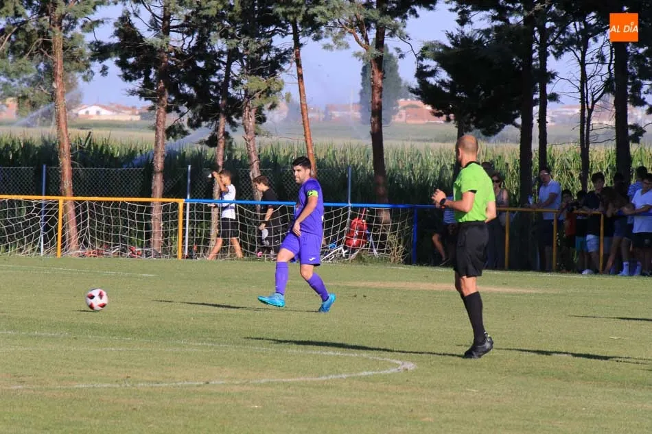 Foto 5 - El Santa Marta anota su segunda victoria de la pretemporada ante el CD Ribert  