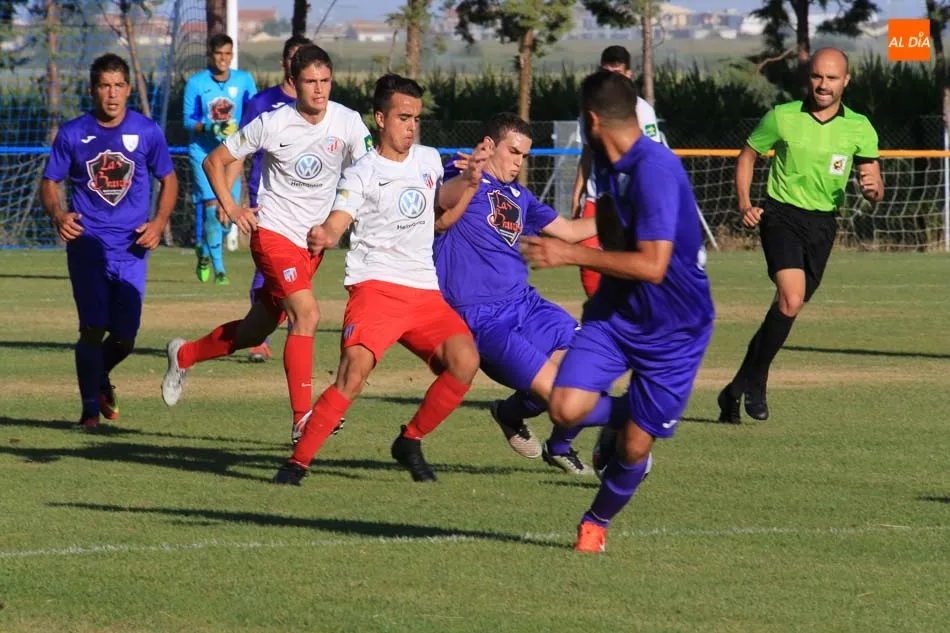 Foto 2 - El Santa Marta anota su segunda victoria de la pretemporada ante el CD Ribert  