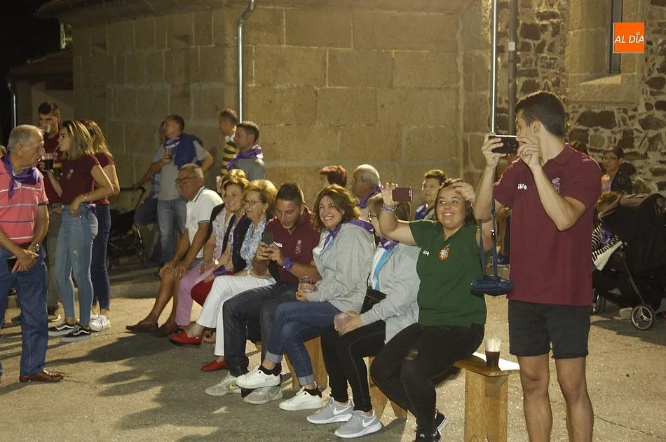 Foto 6 - Andrea P&eacute;rez y V&iacute;ctor Dur&aacute;n, reyes de las fiestas de Saelices el Chico  