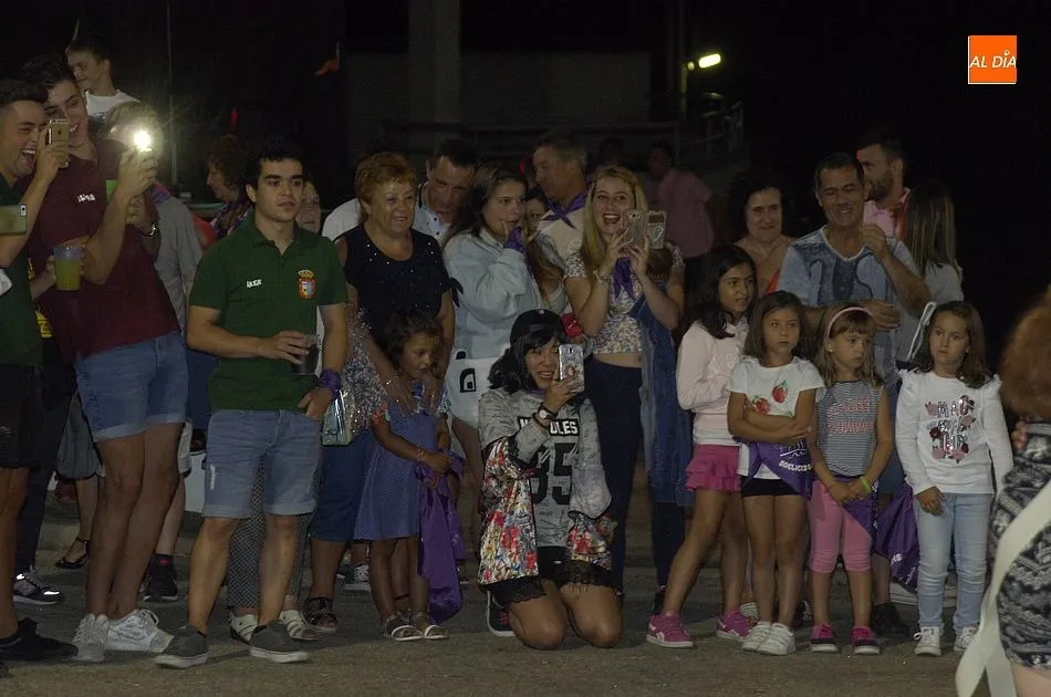 Foto 2 - Andrea P&eacute;rez y V&iacute;ctor Dur&aacute;n, reyes de las fiestas de Saelices el Chico  