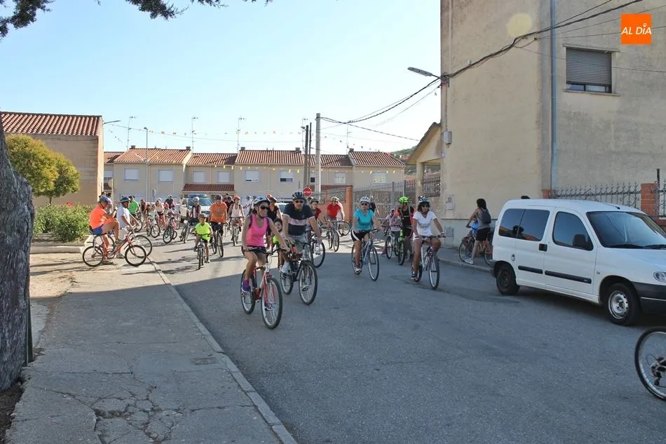 Foto 6 - Pedaleo festivo en Almenara de Tormes