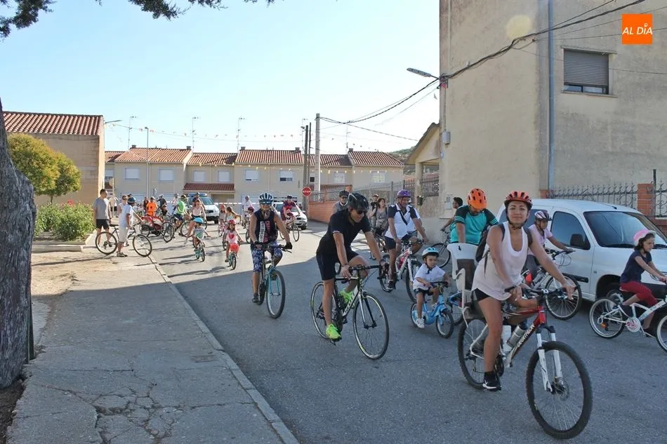 Foto 4 - Pedaleo festivo en Almenara de Tormes