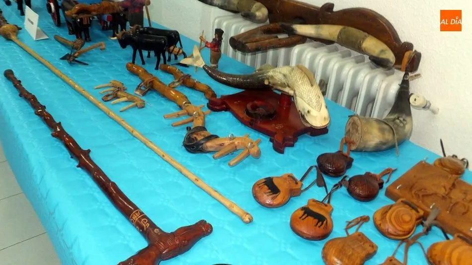 Foto 9 - Los mayores muestran sus obras de artesan&iacute;a en el hogar del jubilado de Lumbrales