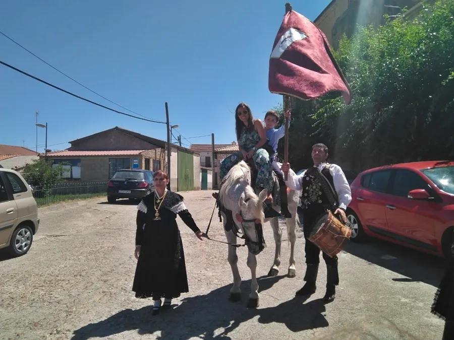 Foto 4 - Bailes y tradici&oacute;n en honor a San Lorenzo en Roll&aacute;n
