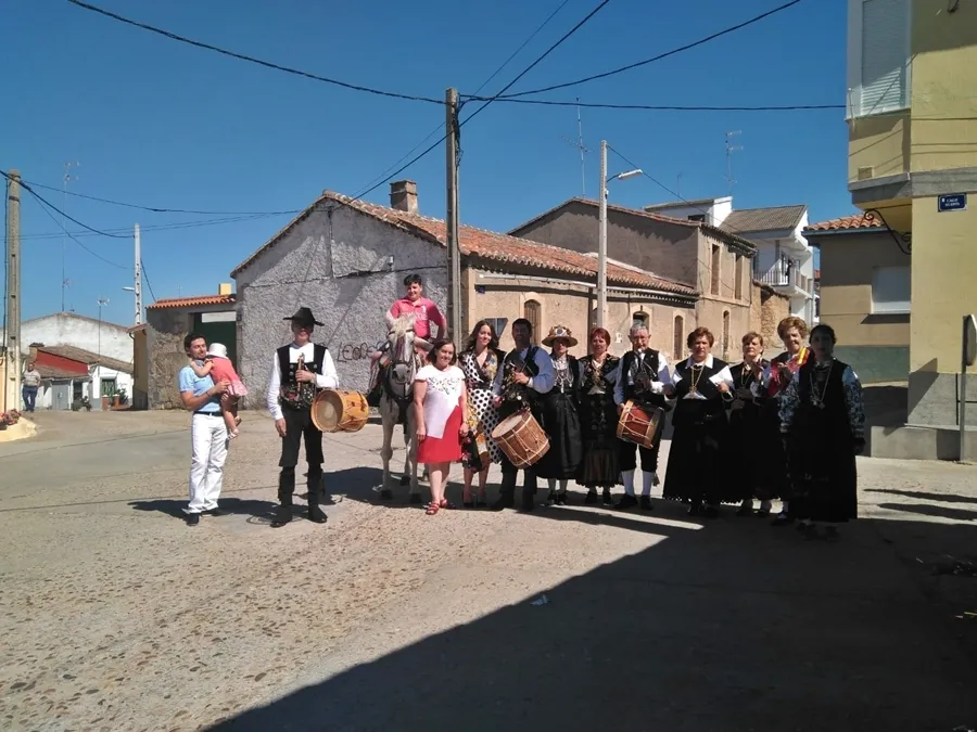 Foto 3 - Bailes y tradici&oacute;n en honor a San Lorenzo en Roll&aacute;n