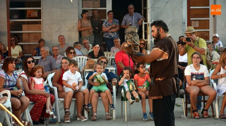 Foto 2 - La representaci&oacute;n del Feudal de Hinojosa traslada la villa al Medievo