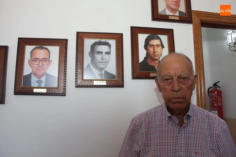 Foto 9 - Emotivo homenaje a los alcaldes de Cip&eacute;rez  
