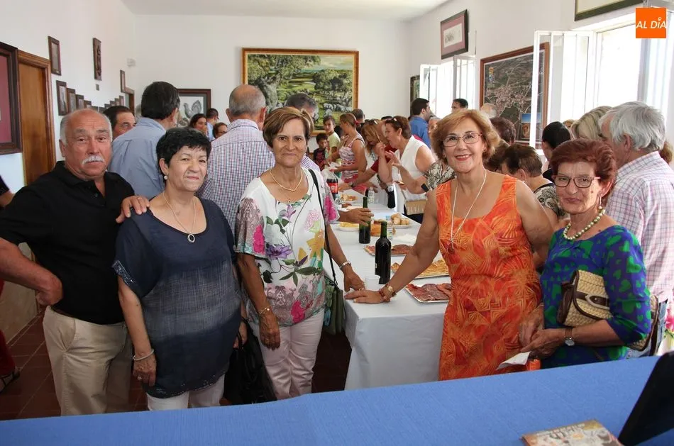 Foto 5 - Emotivo homenaje a los alcaldes de Cip&eacute;rez  