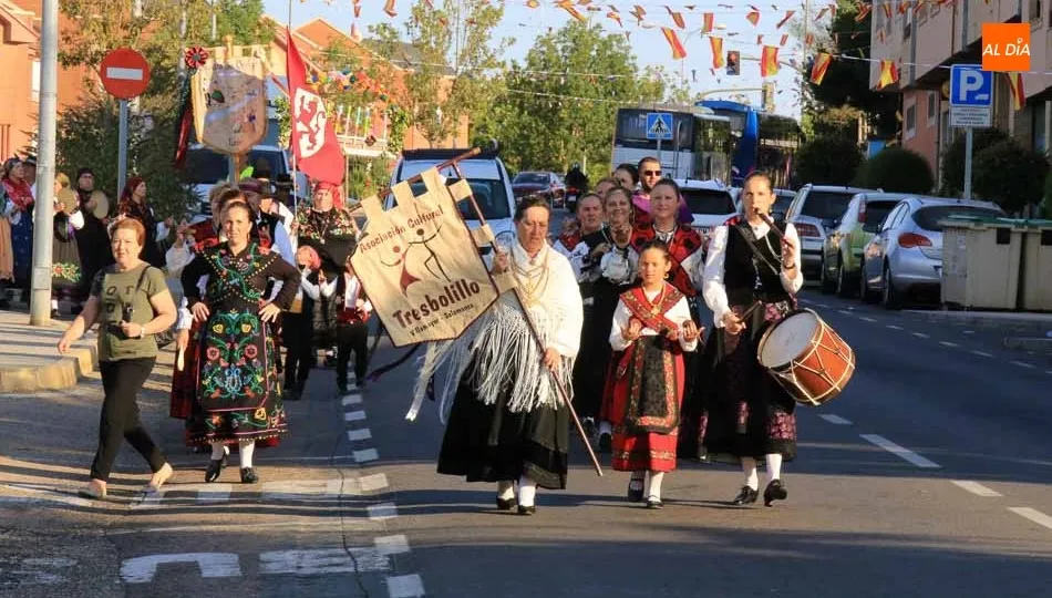 Tresbolillo, uno de los grupos participantes en el Certamen Folclórico Nicomedes de Castro. Foto: Alberto Martín-*+999999936